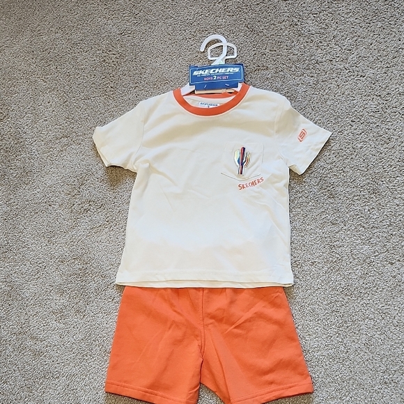 Skechers Other - Skechers Cream and Orange Kids' Outfit
